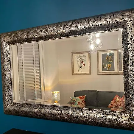 Gloucester Rd 2 Mins Away - Fab, New, Trendy House * Bristol